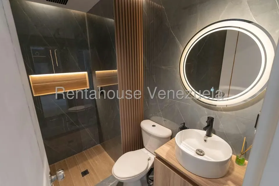 Apartamento (1 Nivel) en Venta en Colinas de La Tahona, Distrito Metropolitano - 23