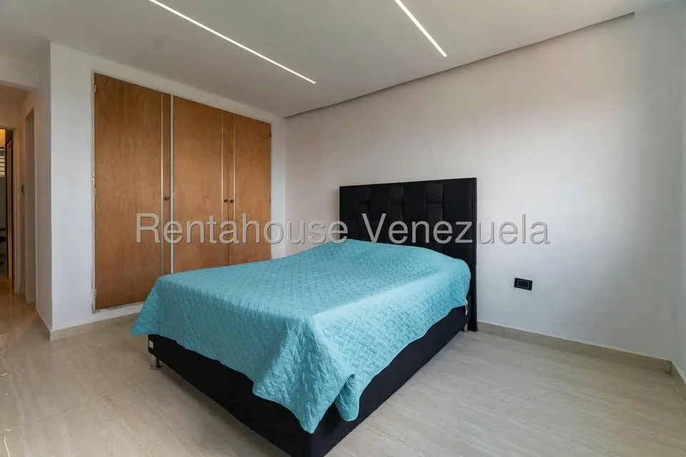 Apartamento (1 Nivel) en Venta en Colinas de La Tahona, Distrito Metropolitano - 27