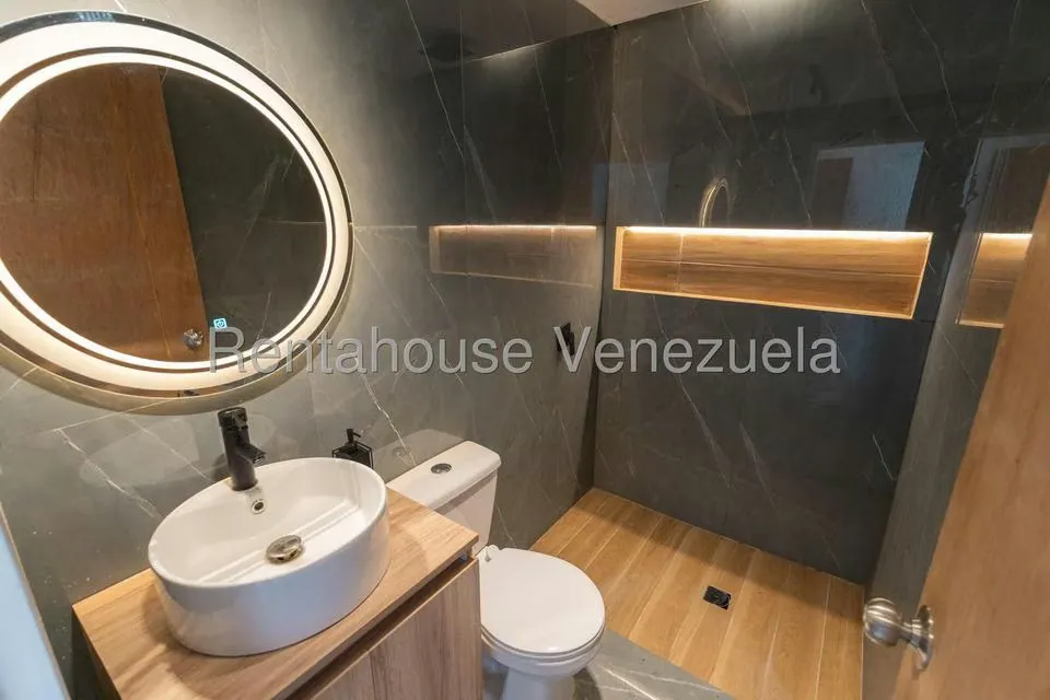 Apartamento (1 Nivel) en Venta en Colinas de La Tahona, Distrito Metropolitano - 29