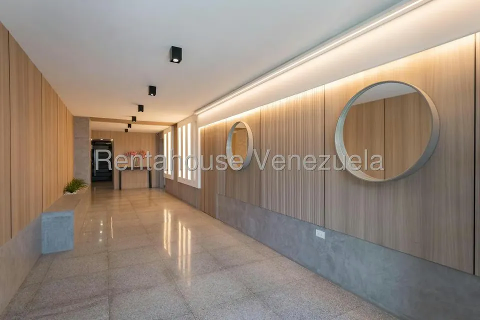 Apartamento (1 Nivel) en Venta en Colinas de La Tahona, Distrito Metropolitano - 4