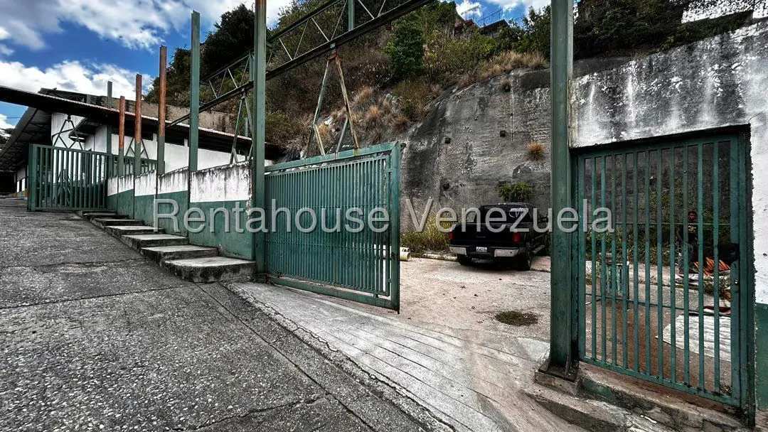 Galpon - Deposito en Venta en Parroquia Santa Rosalia, Distrito Metropolitano - 2