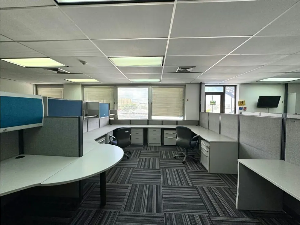 Amplia oficina en alquiler torre corporativa Los Ruices 885M2 - 16