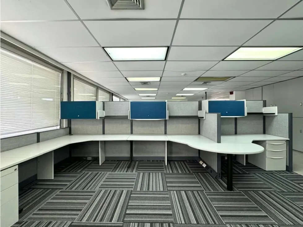 Amplia oficina en alquiler torre corporativa Los Ruices 885M2 - 31