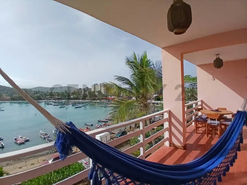 Renta fija frente al Mar con Terraza y Vista a la Bahía de Pampatar