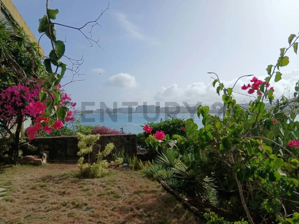 Renta fija frente al Mar con Terraza y Vista a la Bahía de Pampatar - 14