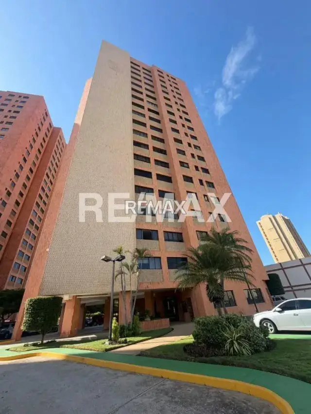 Apartamento Amoblado en Alquiler Torre Europa