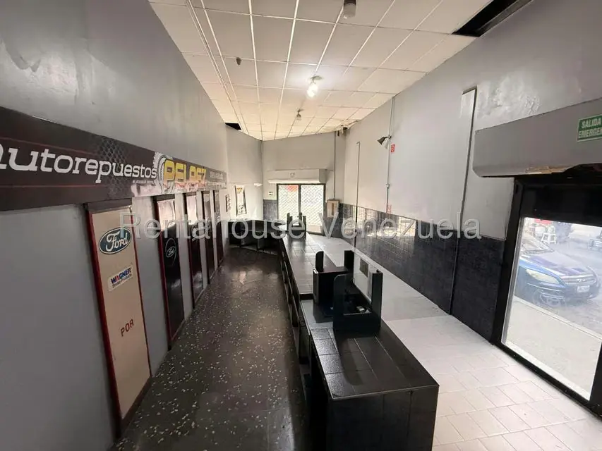 Local Comercial en Venta en Centro, Lara - 23