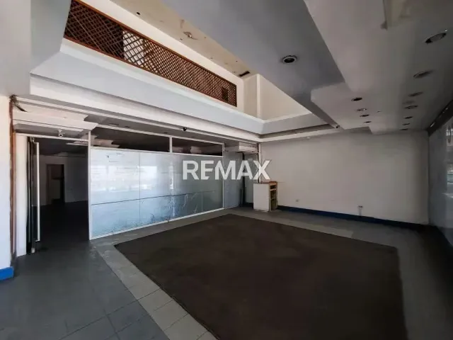LOCAL COMERCIAL CON MEZZANINA, VISTA A LA AV. 4 DE MAYO, CENTRO COMERCIAL GALERIAS FENTE, PORLAMAR, ISLA DE MARGARITA, VENEZUELA - 10
