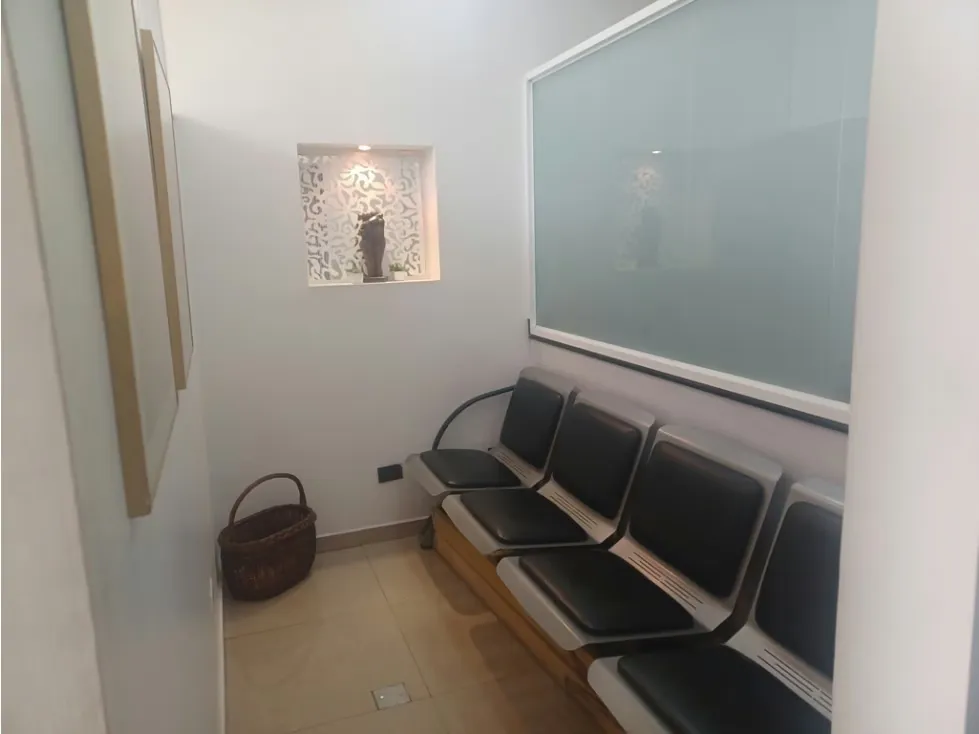 Alquilo oficina 25m2 La Trinidad 3559 - 2