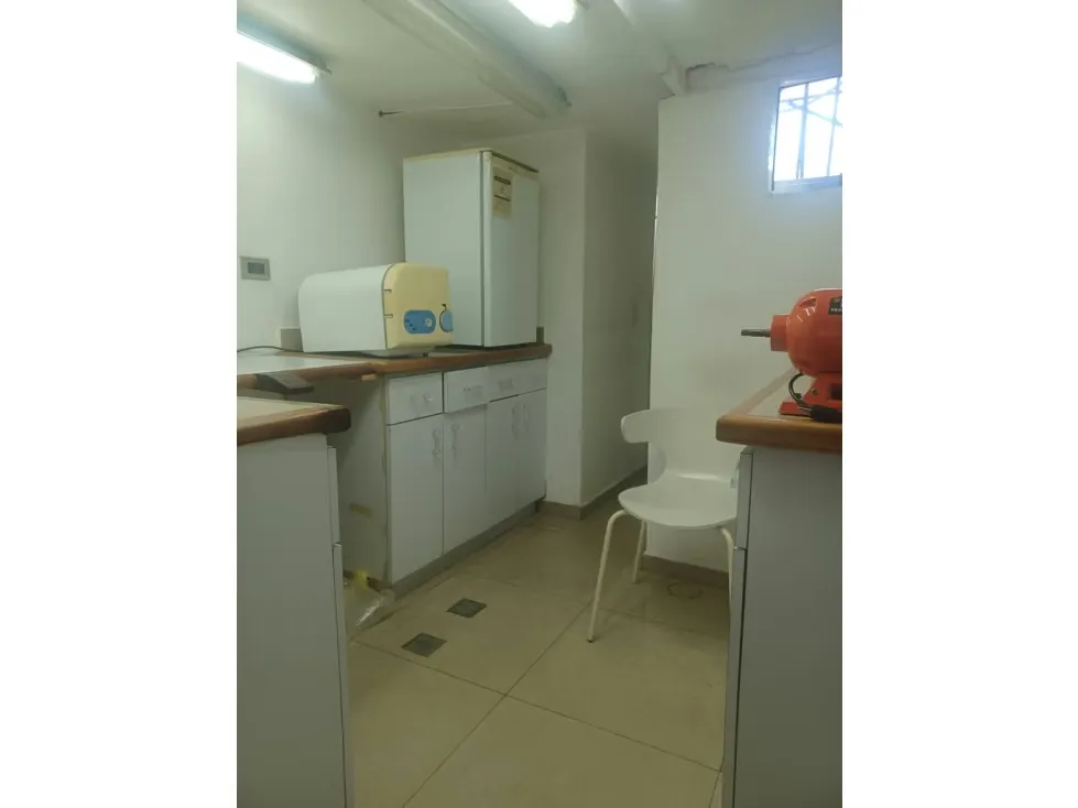 Alquilo oficina 25m2 La Trinidad 3559 - 9