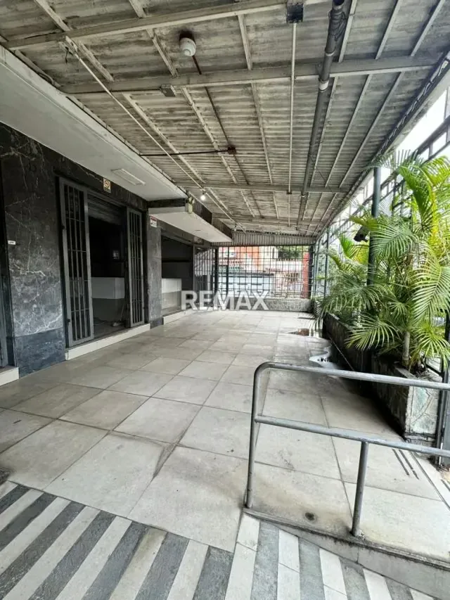 Local comercial Las Acacias Av Roosevelt - 4
