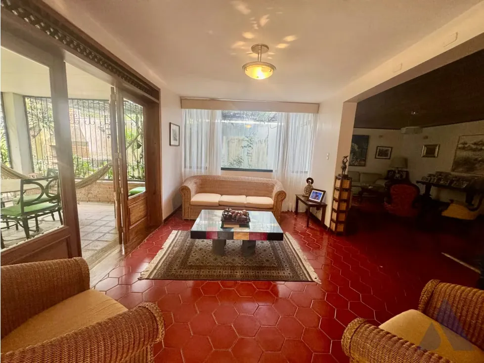 Se vende casa 302m2 San Luis 5883 - 5