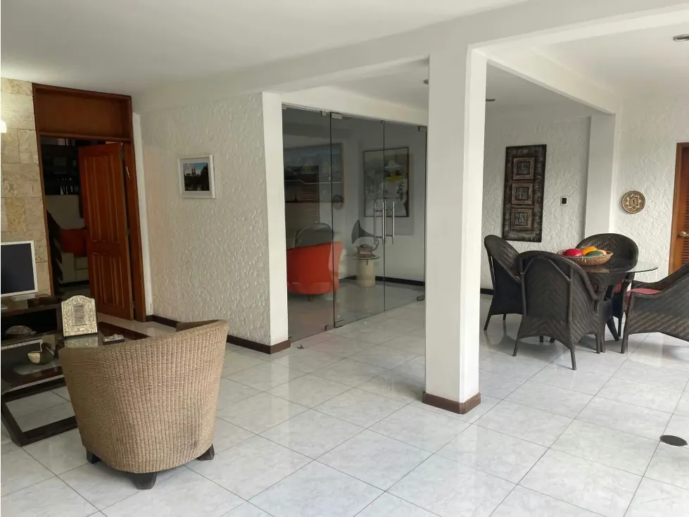 Se vende casa 450m2 San Bernardino 7538 - 3