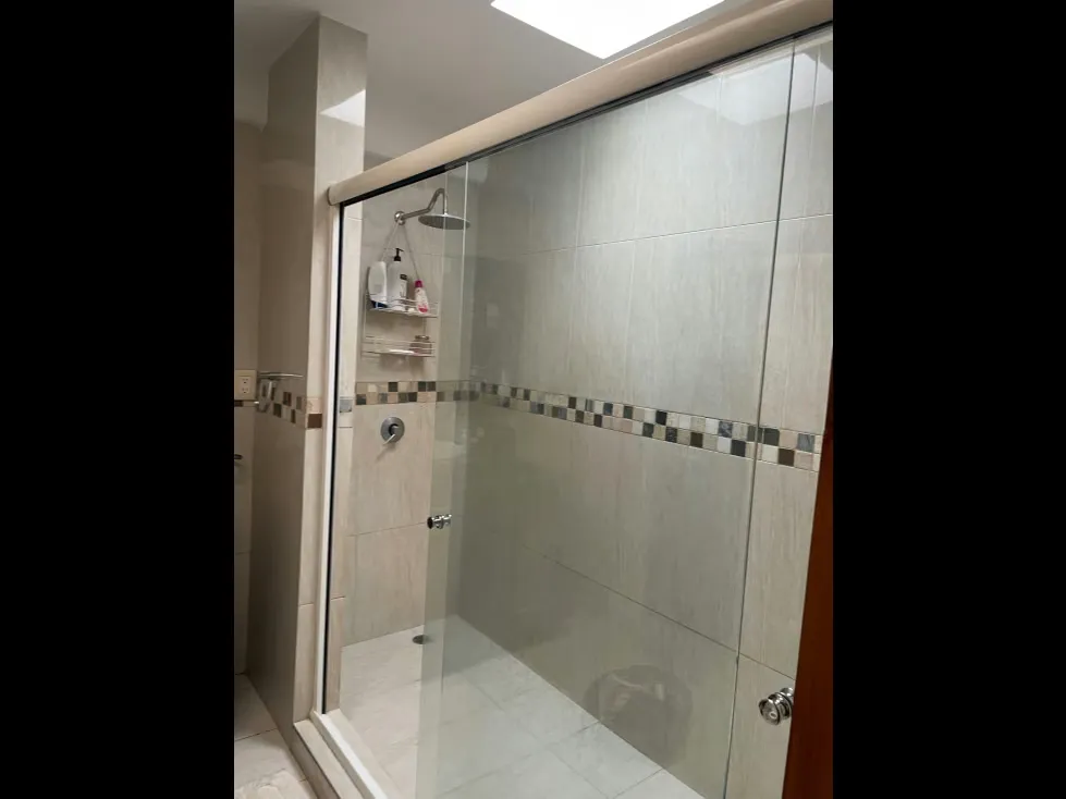 Se vende casa 450m2 San Bernardino 7538 - 25