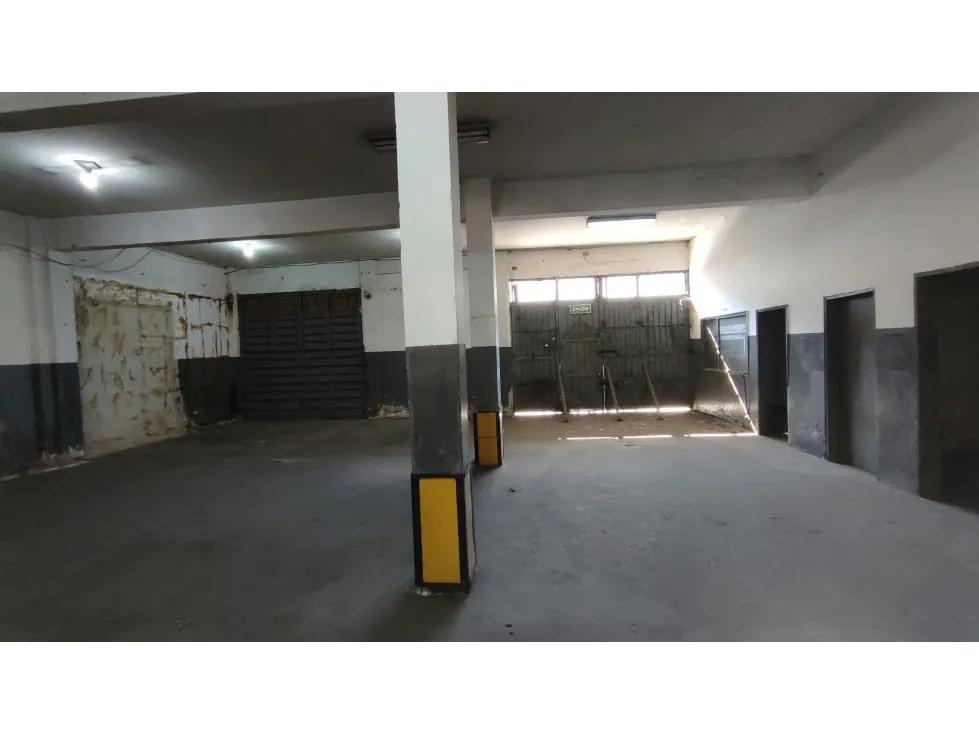Galpón en venta en Alta Vista 700mts - 7