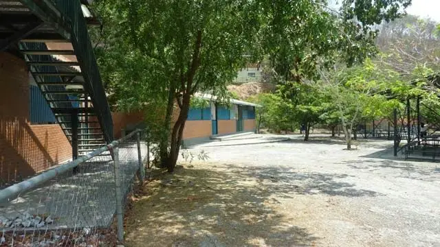 Comercial (Edificio) en Alquiler en Mampote, Miranda - 18