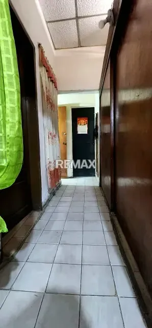 Oportunidad de Inversión Propiedad Comercial-Residencial en el este de la ciudad, - 3