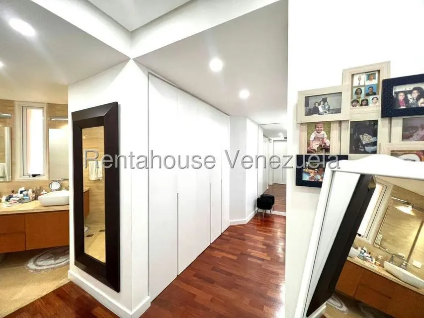 Apartamento (1 Nivel) en Venta en Campo Alegre, Distrito Metropolitano - 13