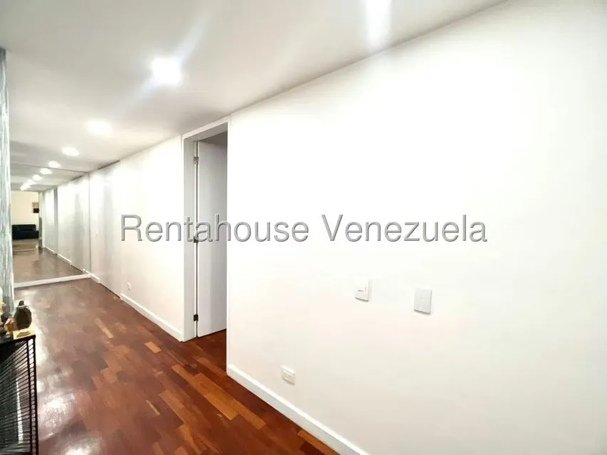 Apartamento (1 Nivel) en Venta en Campo Alegre, Distrito Metropolitano - 14