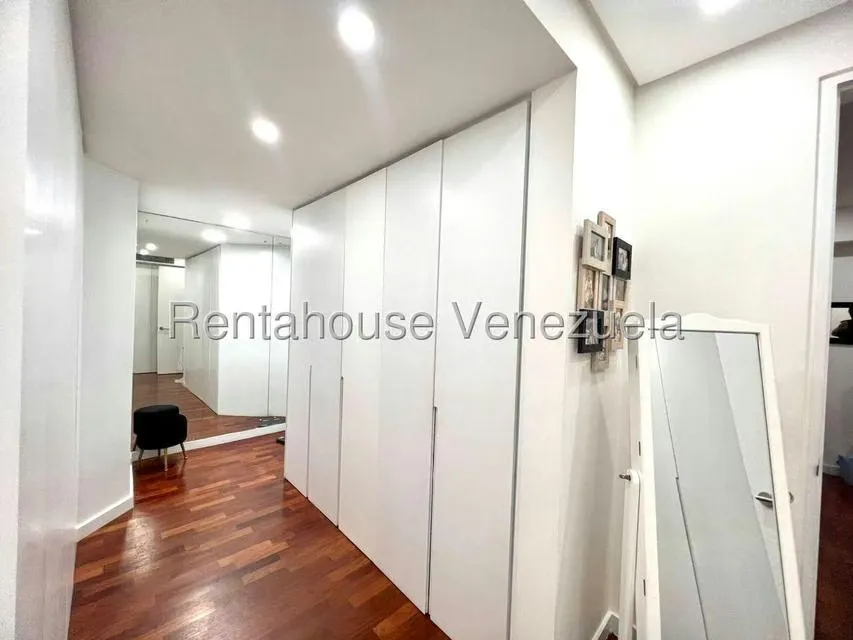 Apartamento (1 Nivel) en Venta en Campo Alegre, Distrito Metropolitano - 15