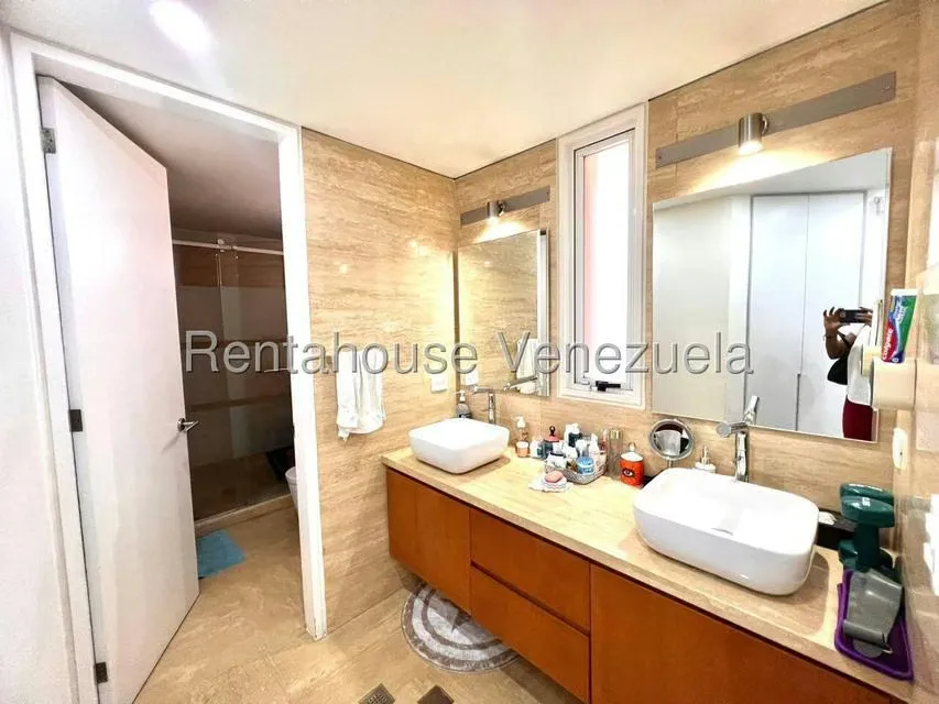 Apartamento (1 Nivel) en Venta en Campo Alegre, Distrito Metropolitano - 16