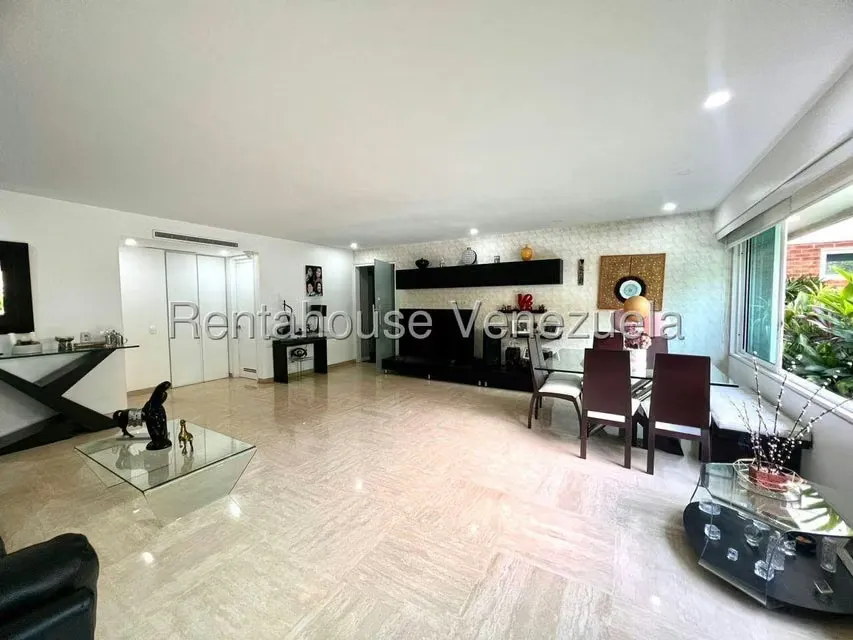 Apartamento (1 Nivel) en Venta en Campo Alegre, Distrito Metropolitano - 3