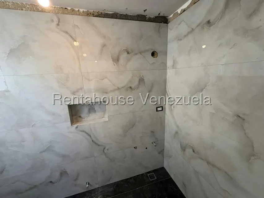 Apartamento (1 Nivel) en Venta en El Cafetal, Distrito Metropolitano - 24