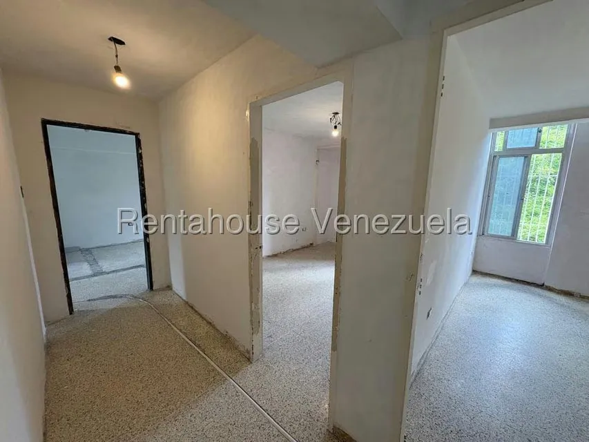 Apartamento (1 Nivel) en Venta en El Cafetal, Distrito Metropolitano - 27