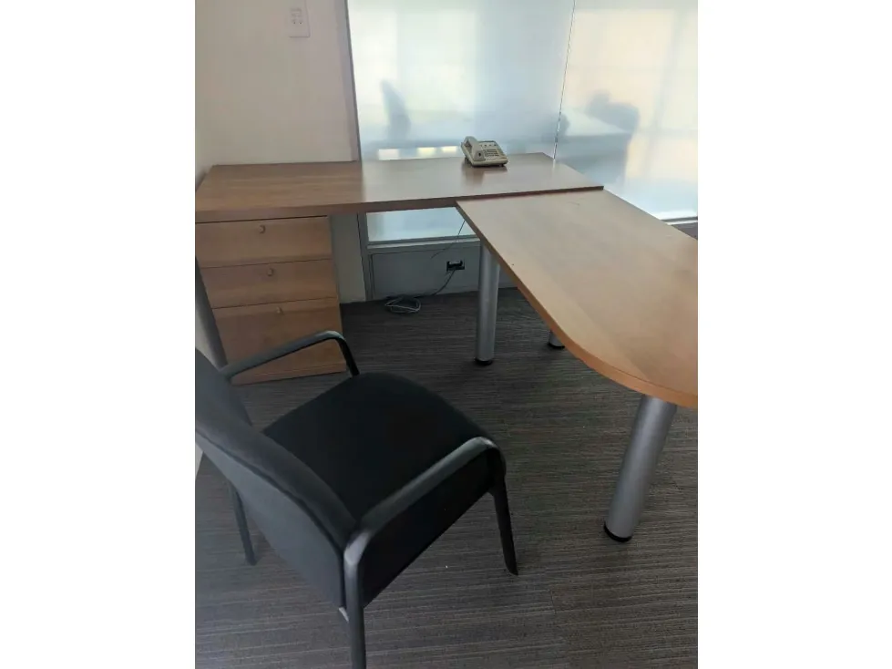 Vendo oficina actualizada 156m2 El Rosal 3436 - 69