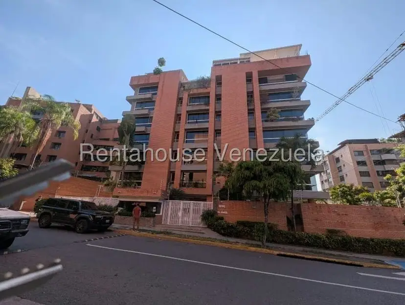 Apartamento (1 Nivel) en Alquiler en Campo Alegre, Distrito Metropolitano