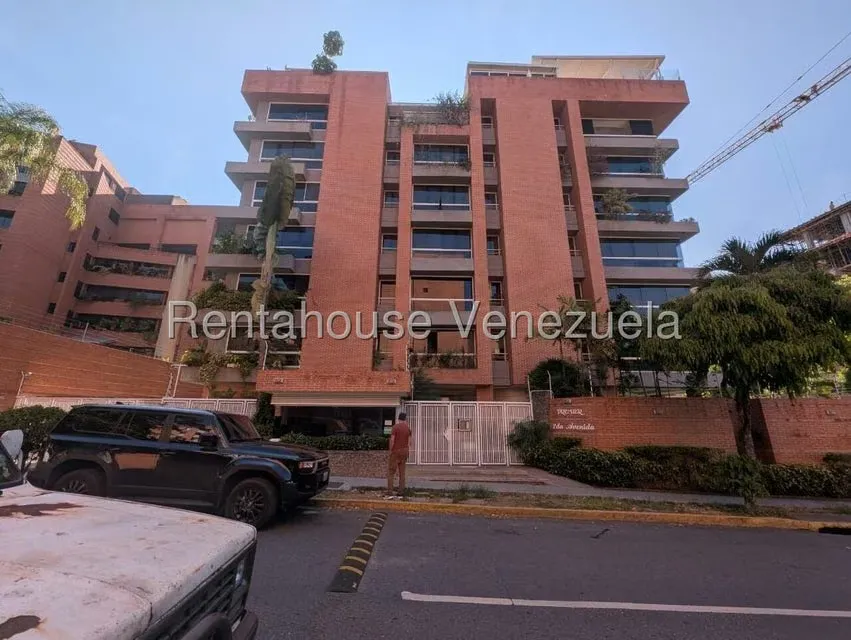 Apartamento (1 Nivel) en Alquiler en Campo Alegre, Distrito Metropolitano - 2