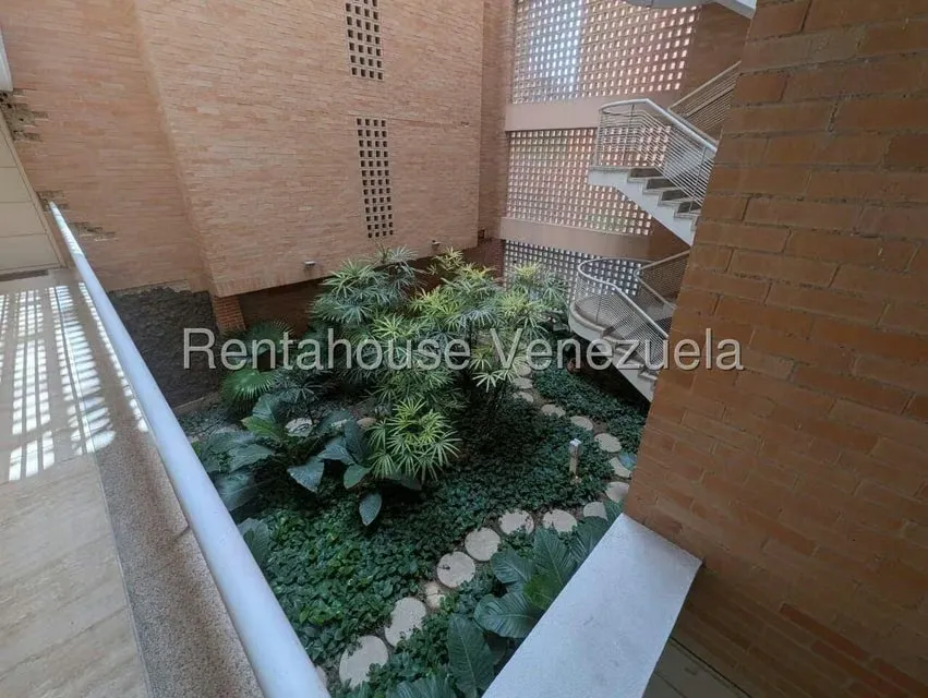 Apartamento (1 Nivel) en Alquiler en Campo Alegre, Distrito Metropolitano - 15
