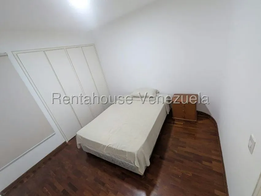 Apartamento (1 Nivel) en Alquiler en Campo Alegre, Distrito Metropolitano - 10