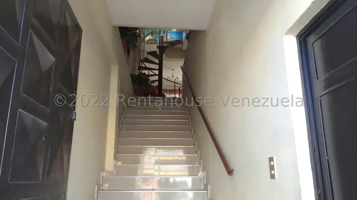 Local Comercial en Venta en Los Guayos, Carabobo - 3