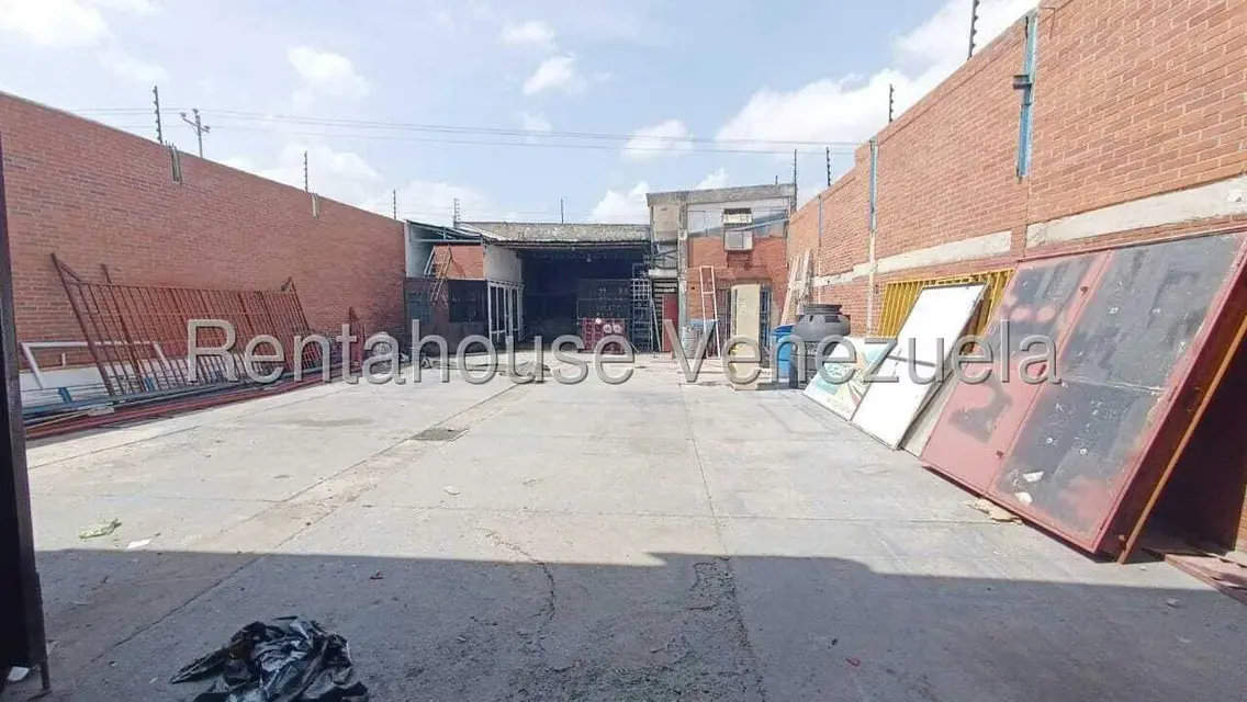 Comercial (Galpon - Deposito) en Venta en Avenida Libertador, Lara - 4