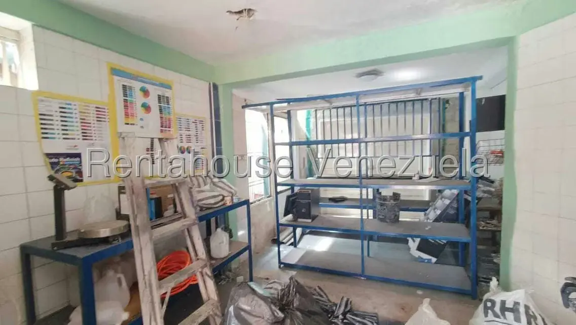 Comercial (Galpon - Deposito) en Venta en Avenida Libertador, Lara - 10