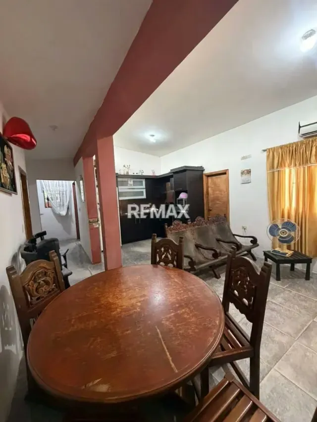 VENTA DE CASA CON TERRENO EN LA VIA PANAMERICANA - 7