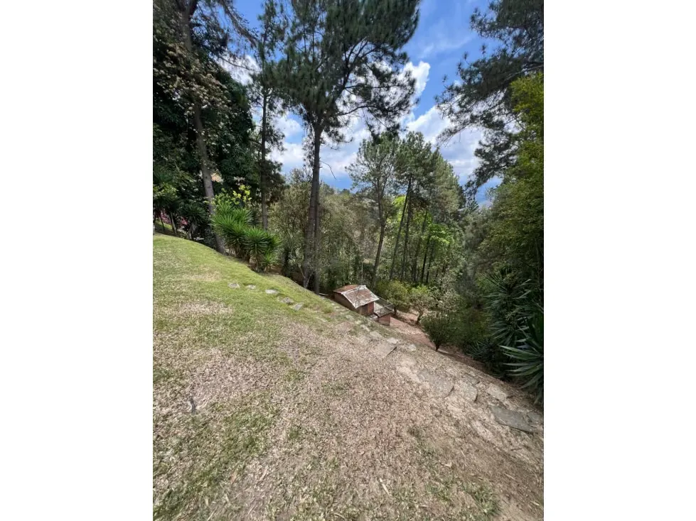 Se vende casa 550m2 La Lagunita 5003 - 28