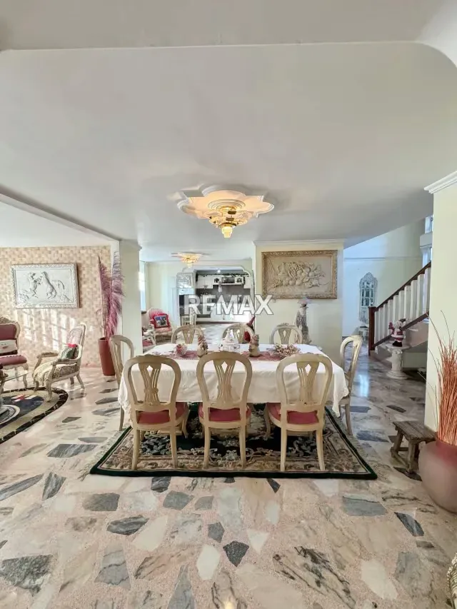 En venta: Hermosa casa en la Urb. Los Criollitos Ubicación: Avenida Rotaria, frente al SENIAT, San Cristóbal. - 9