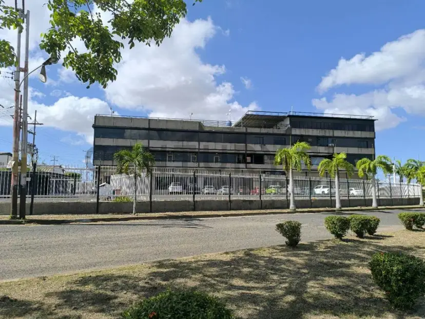 Oficina o local en alquiler Puerto Ordaz, Los Pinos Avenida principal