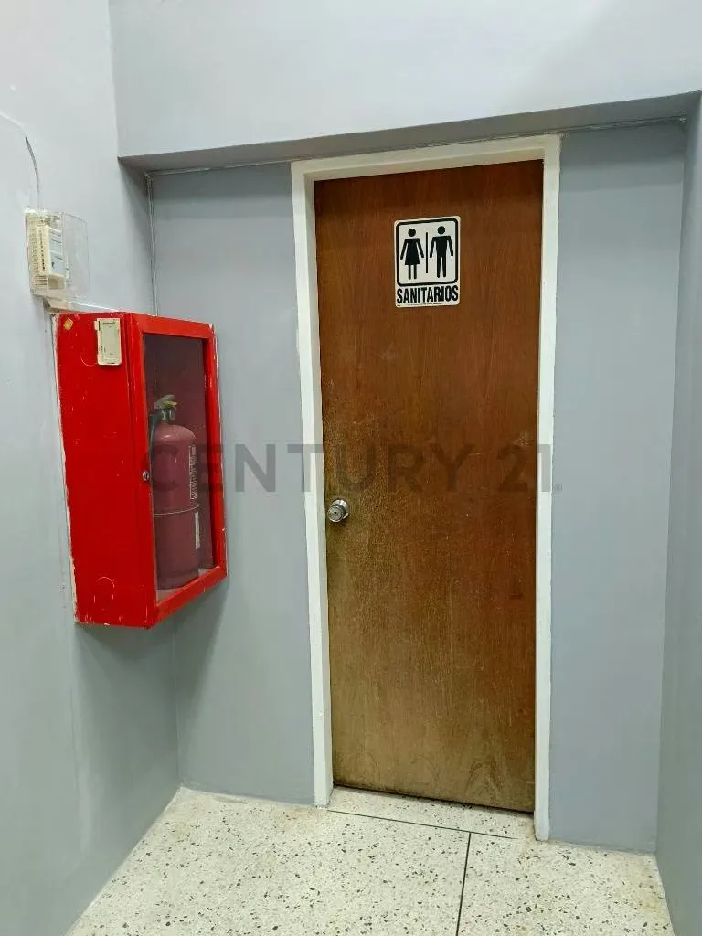 Oficina o local en alquiler Puerto Ordaz, Los Pinos Avenida principal - 11