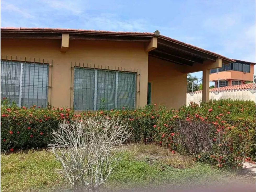 Se vende Casa en Rio Chico 2 parcela 1600m2 - 2