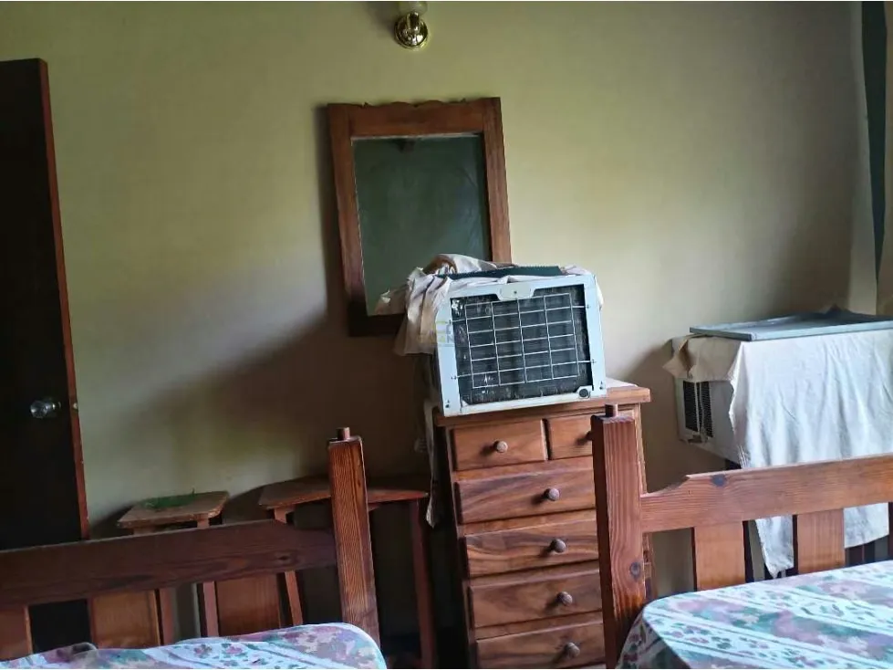 Se vende Casa en Rio Chico 2 parcela 1600m2 - 18