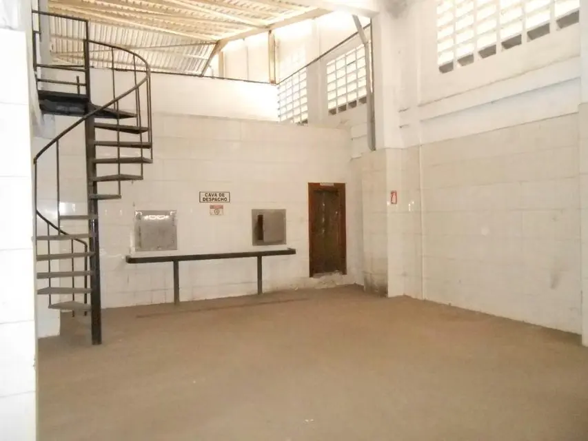Galpon - Deposito en Venta en Centro, Aragua - 72