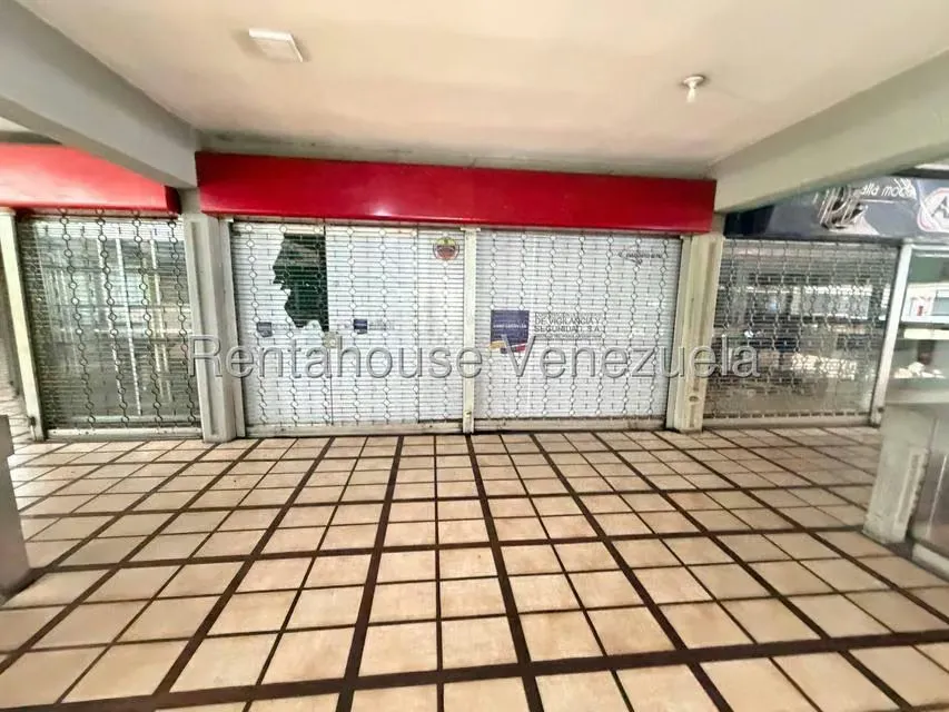 Local Comercial en Venta en Urbanizacion El Centro, Aragua - 2
