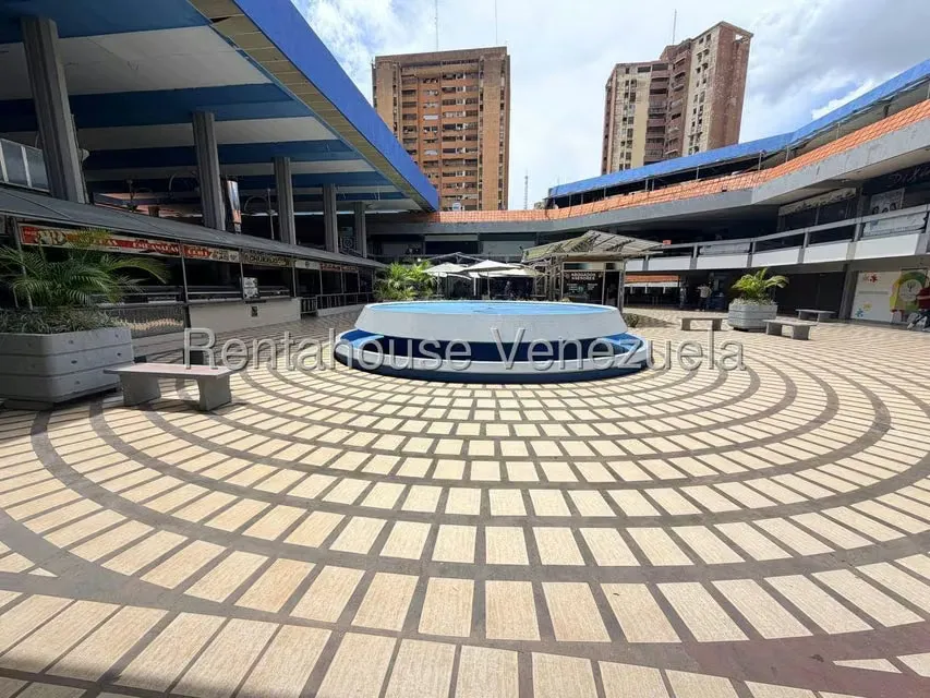 Local Comercial en Venta en Urbanizacion El Centro, Aragua - 9