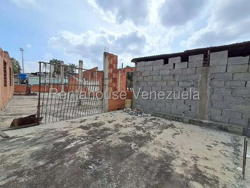 Casa (1 Nivel) en Venta en Parroquia Catedral, Lara - 45