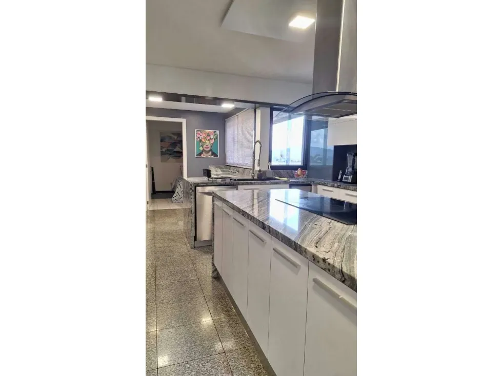 Se vende aparamento duplex 580m2 Los Palos Grandes 5515 - 15