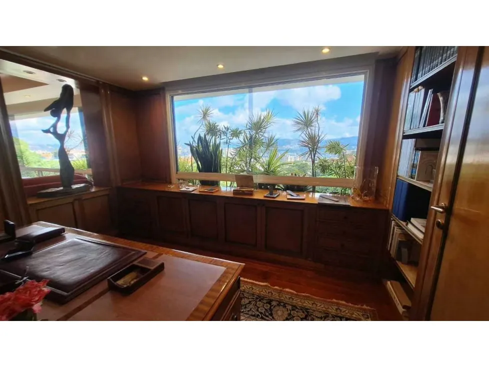 Se vende aparamento duplex 580m2 Los Palos Grandes 5515 - 5