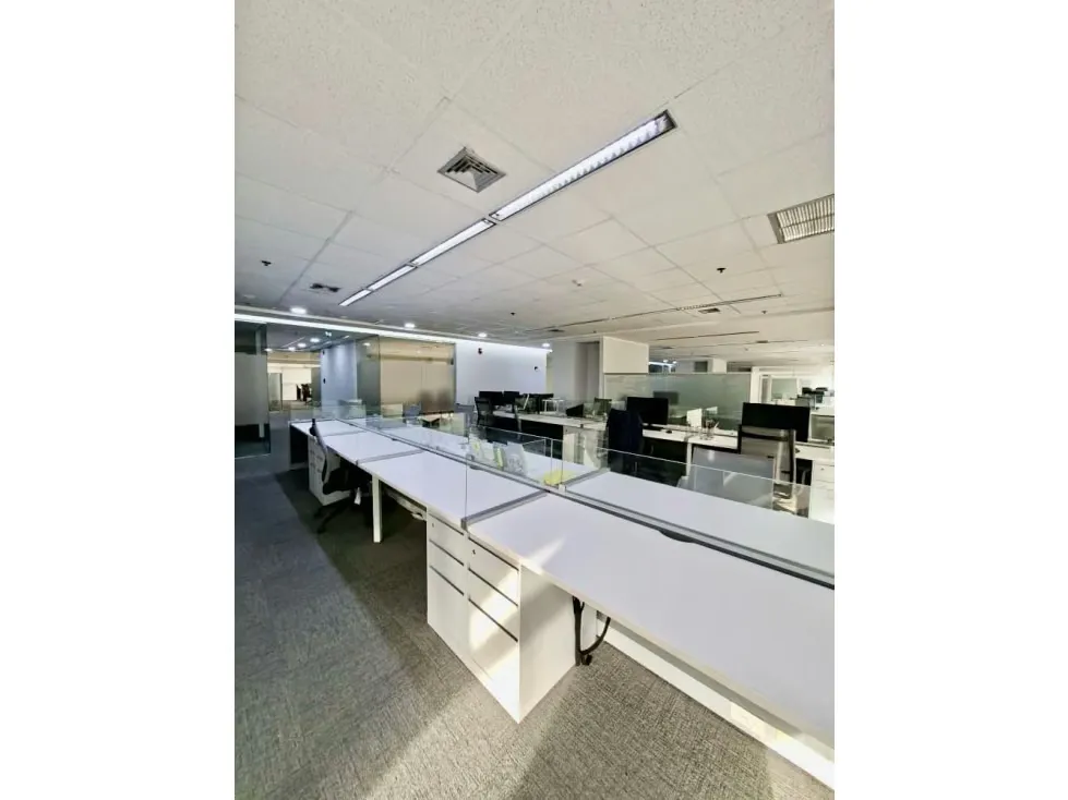 Se vende / alquila oficina 868m2 Macaracuay - 15